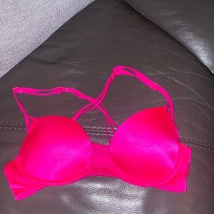 Victoria’s Secret 32B Very Sexy Push Up Bra